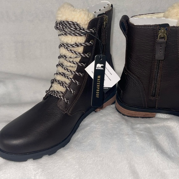 Sorel Emelie Geniune Shearling Short Lace up boots color blackned brown - Picture 10 of 13